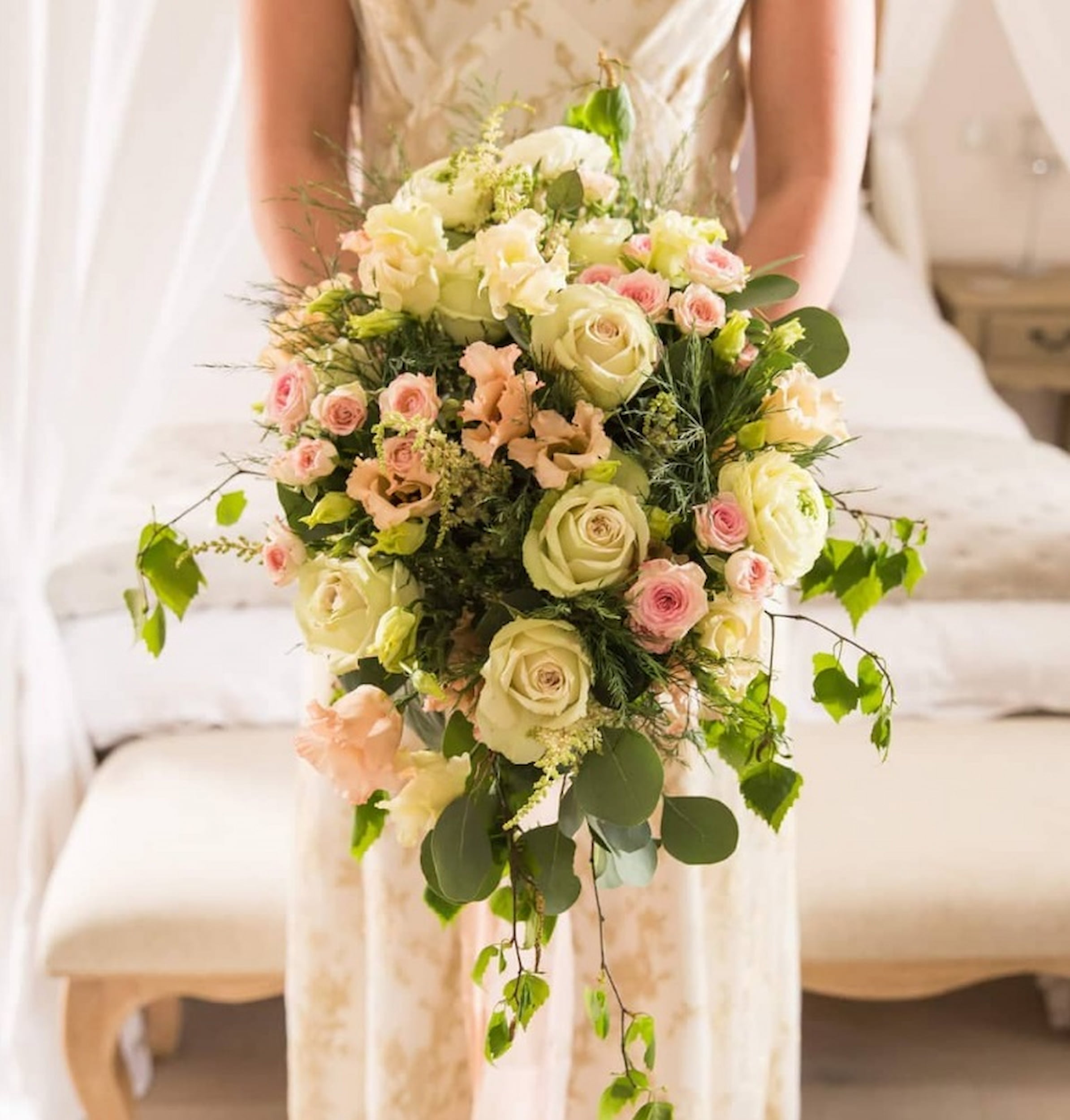 Bailey & Blossom wedding flowers at Nurstead Court, Meopham, Kent